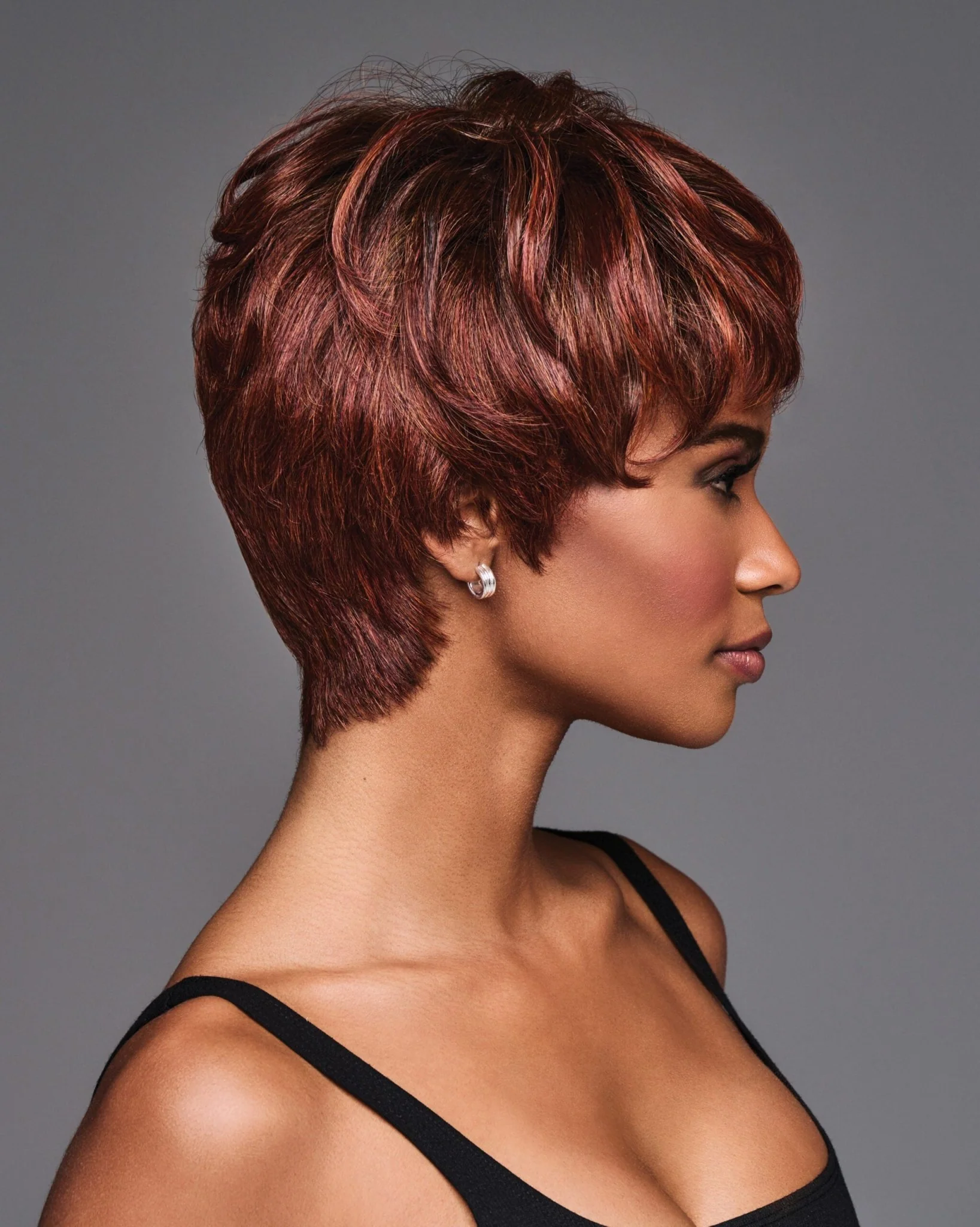 Jada Short Wavy Pixie Crop Lace Front Wig by Kim Kimble - Image 2