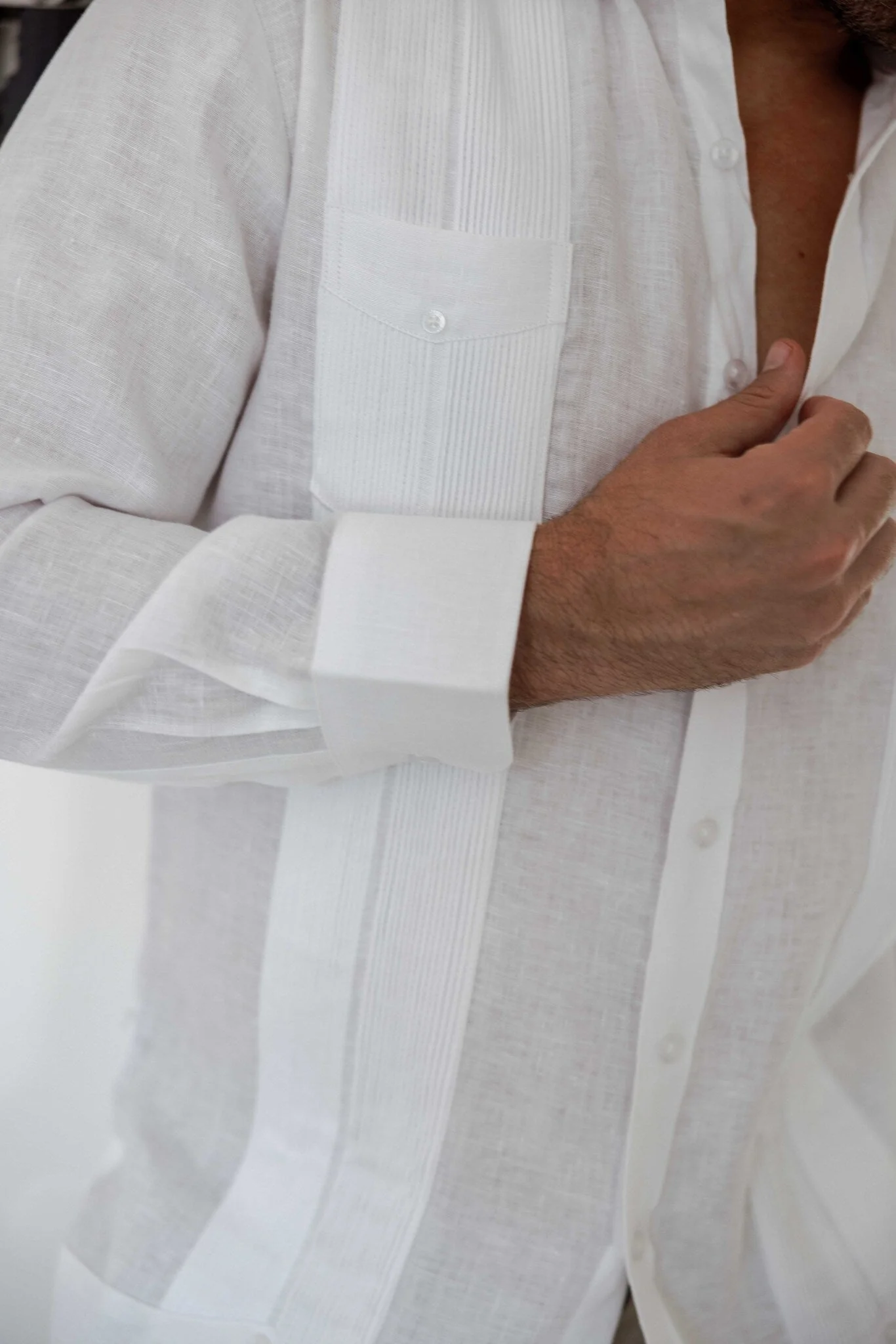 Men's 100% Linen Two-Pocket Design Guayabera Shirt Long Sleeve - Image 45