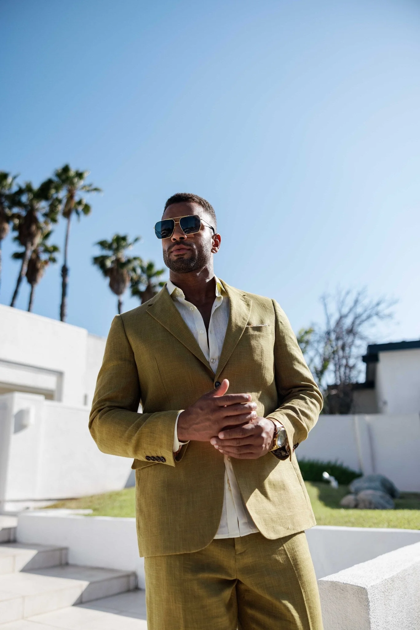 Men's Textured Linen Blend Suit - Image 19