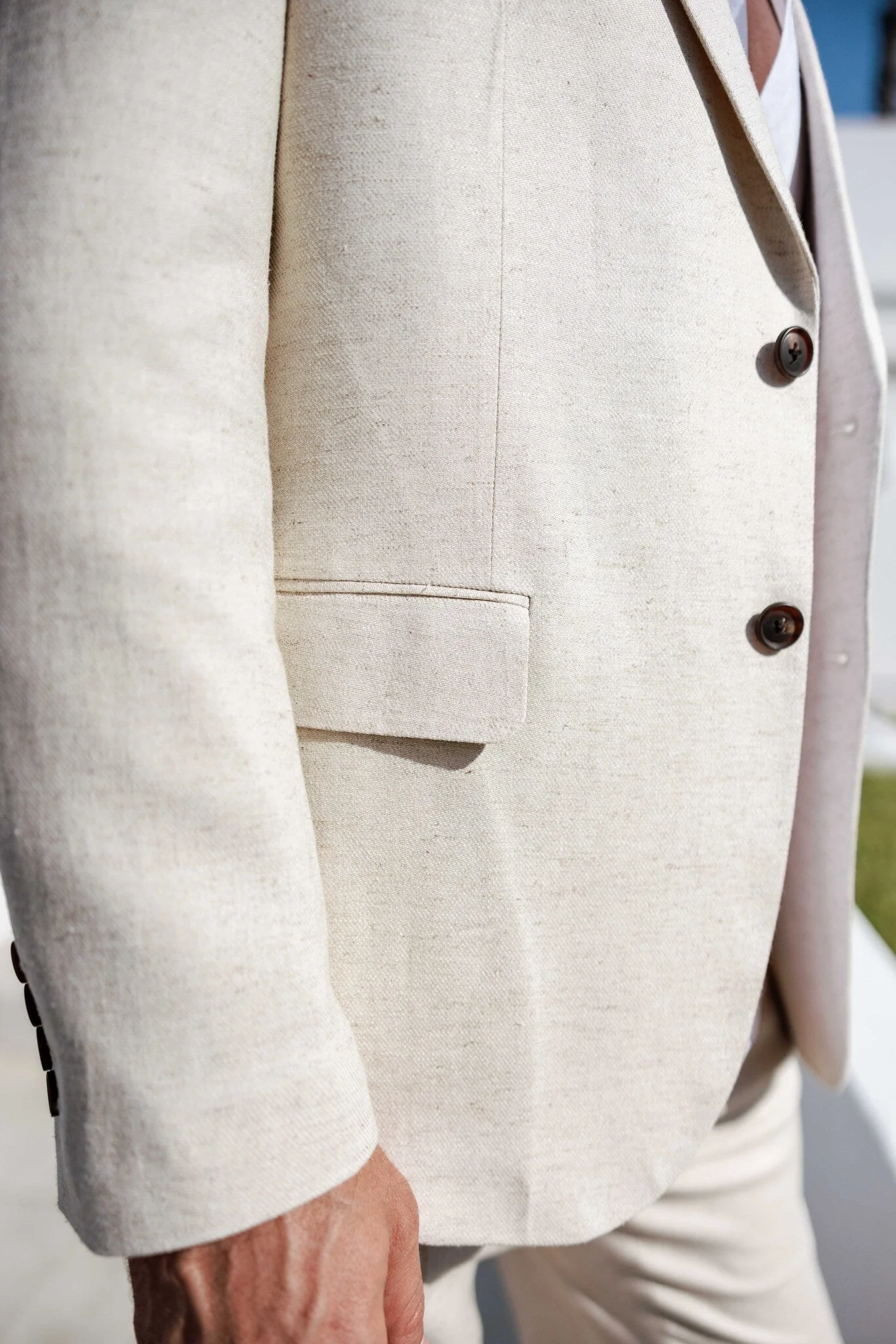 Men's Textured Linen Cotton Blend Suit - Image 25